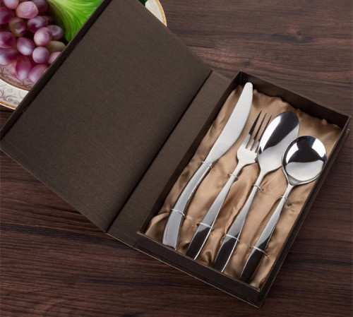 Set Peralatan Makan Stainless Steel bermutu tinggi dengan Kotak Kemasan