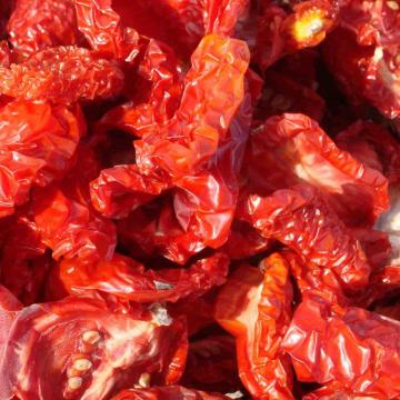 Sun dried Tomato Flakes