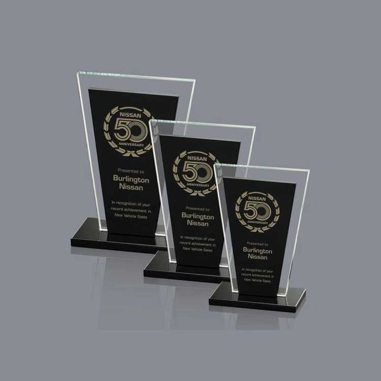 Clear Customized Souvenir Gift New Design Award Black Crystal Carved Plaque Glass Crystal Trophy Awards