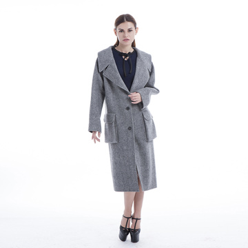 A long cashmere overcoat with large pockets