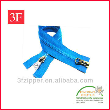 Plastic Zipper with Two Way Slider