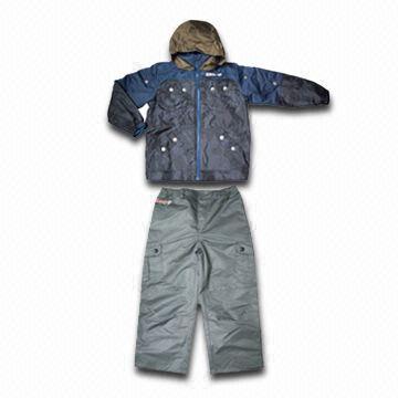 Boy Ski Outwear, 3pcs Sets with Top Camouflage Printing and Pants in Plain-color