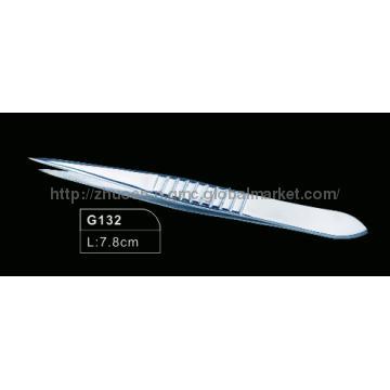 Sharp tips manicure tweezer
