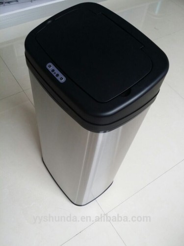 automatic dustbin 15L white