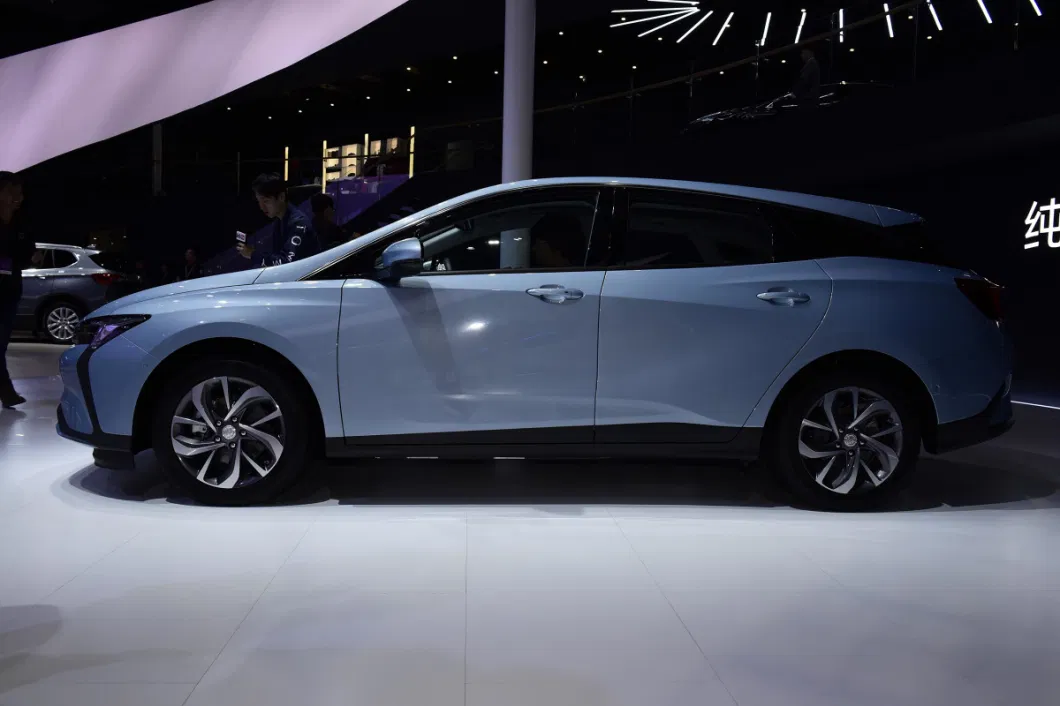 Buick Velite 6 EV Electric Car Ready in Stock Pure Electric Vehicles New Energy Car Made in China Compact Sedan