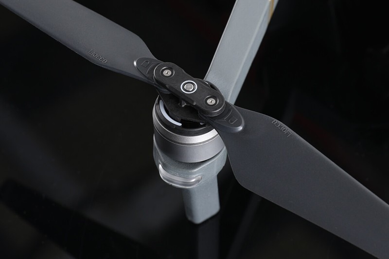 DJI Mavic Pro drone parts 8330 Quick-release Folding Propellers