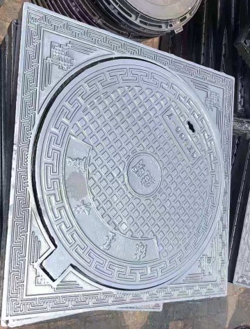 Ductile manhole cover square frame