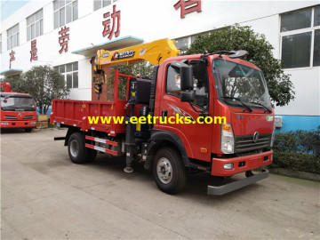 5 Ton Small SINOTRUK Truck with Cranes