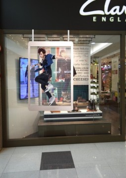 studio window advertising p16 transparent glass led display