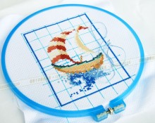 Cross Stitch Hoops WITH SCREW CLOSURE