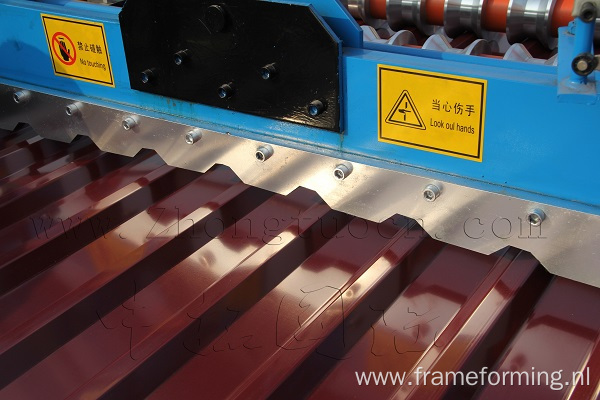 Roof Sheet Making Roll Forming Machine