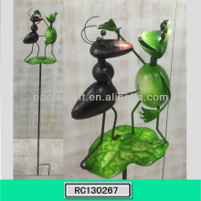 Outdoor Iron Frog Planter Stake Garden Decor