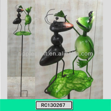 Outdoor Iron Frog Planter Stake Garden Decor