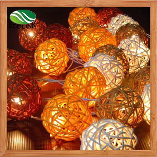 Rattan Garden Rechargeable Solar Lamp