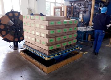 Floor lift table house