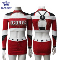 Rode crop -top gejuich uniformen