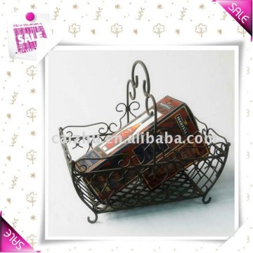 Metal wire gift basket