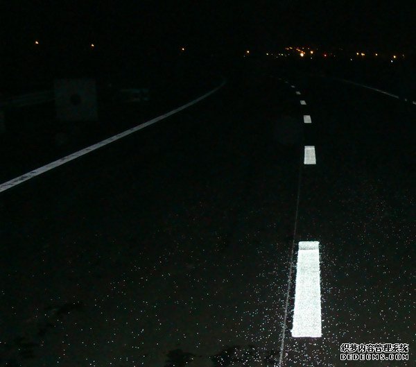 Austrilian Standard Reflective Road Line