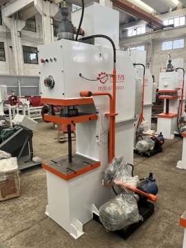 Automatic small hydraulic press