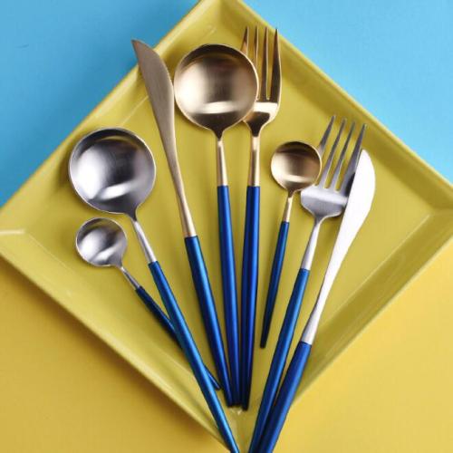 Set sendok garpu Stainless Steel dengan gagang berwarna