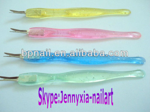 Metal cuticle pusher with plastic handle