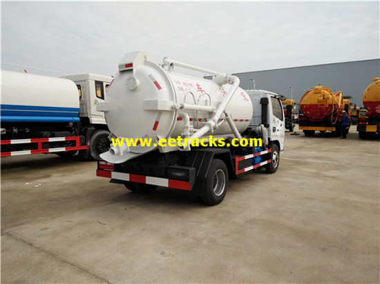 DFAC 4000 Liters Ordure Vacuum Trucks