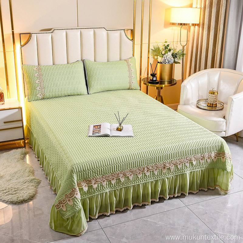 Cool feeling bedspread with bed skirt 100% polyester