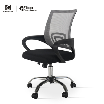 Hot Sale Office Furniture: Executive Desk and Staff Chairs