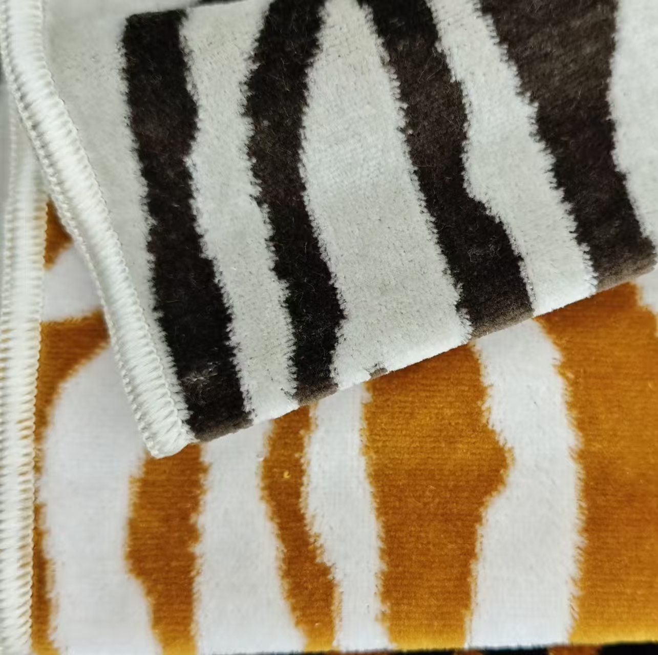 Nuevo diseño de tela. New design fabric