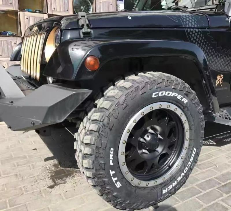 Gloss Black Beadlock Wheel with Machined Edge Ring&Black Beadlock Ring