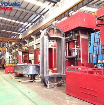 Heavy duty hydraulic press for metal working