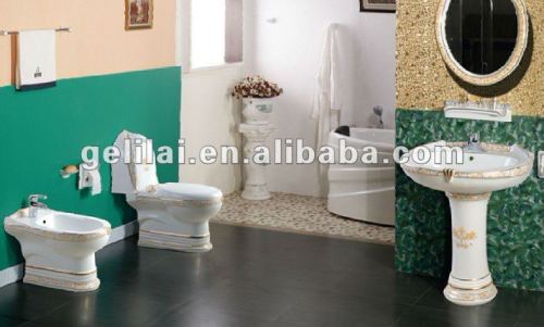 Sanitary ware toilet suite