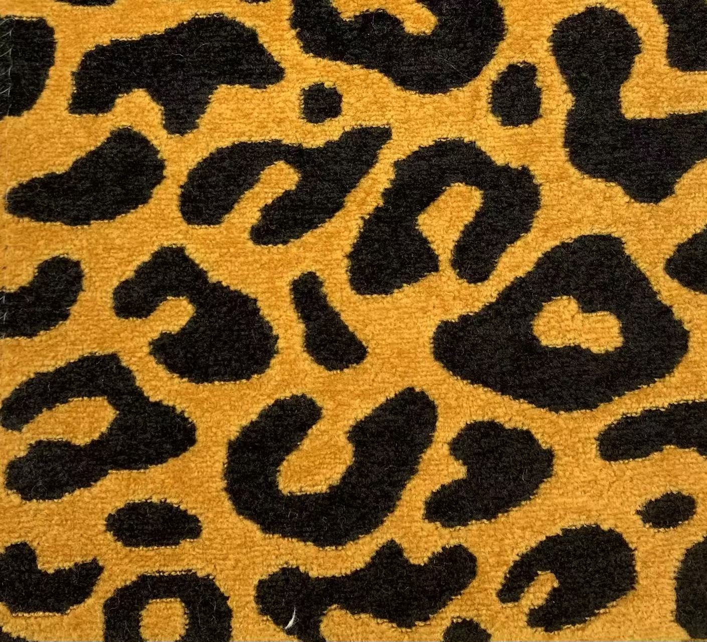 Sametová tkanina se zvířecím potiskem Animal Print Velvet Fabric