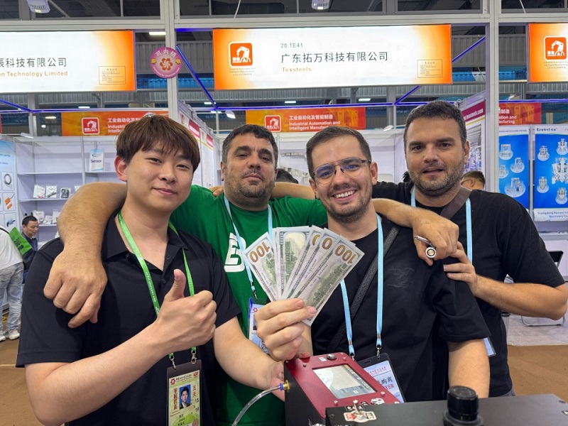 Chuke Intelligent Machinery Equipment has received orders from many countries and has become the focus of the Canton Fair, demonstrating the strength of China's smart manufacturing!