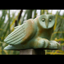 Wholesale small statue casting metal green bird eagle sculptures