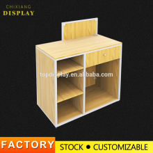 Hotsale miniso style display rack wooden cashier counters for shop