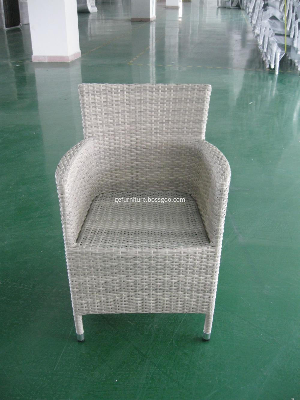 Table à manger et chaise Dining Table and Chair