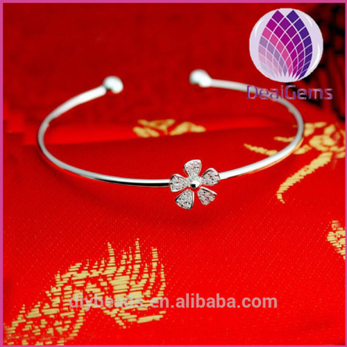 925 sterling silver handcrafted ladies fashion bangle for wholesale