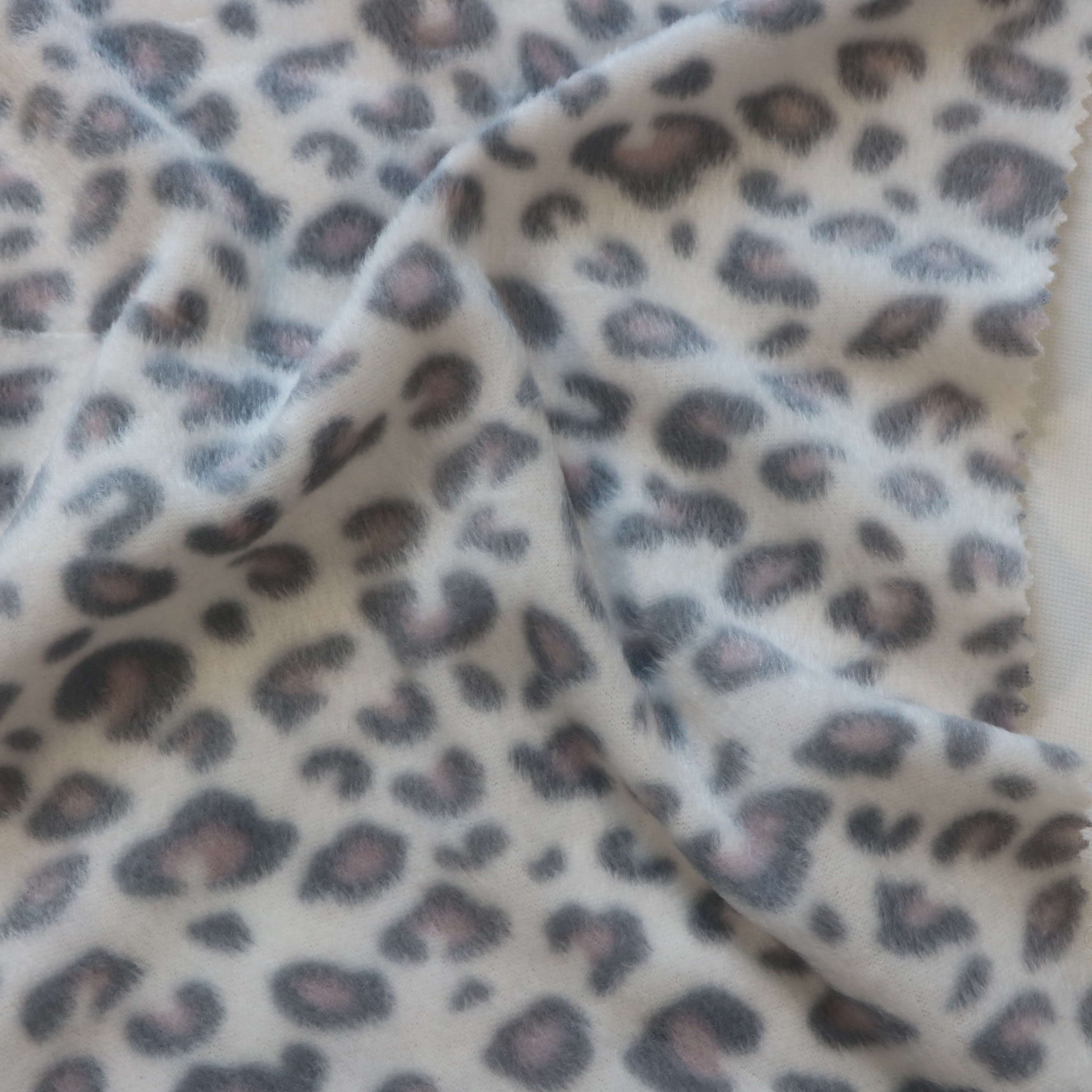 Gedruckter Stoff Leopard Designs Brustedfabric
