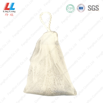 Mesh facial washing sponge effective