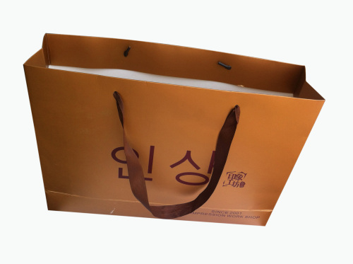 Unique Golden Colour Printed Paper Bag with Ribbon Handle (YY-B0120)