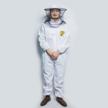 2021 Bee keeping equipment tools factory directly supply astronaut 100 cotton bee keeping suit with double hat