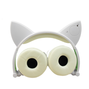 キッズギフト用猫耳照明ヘッドホン