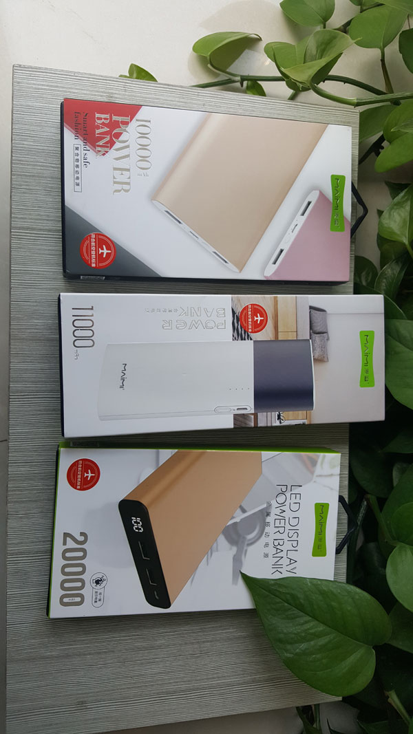 Bank Daya Ponsel Mobile Phone Power Bank