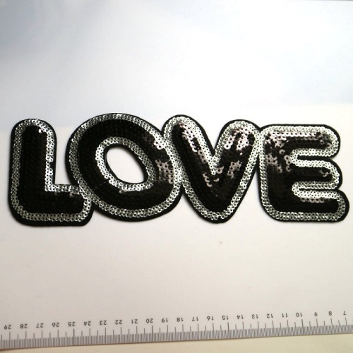 Love letter patches zwart pailletten borduurwerk