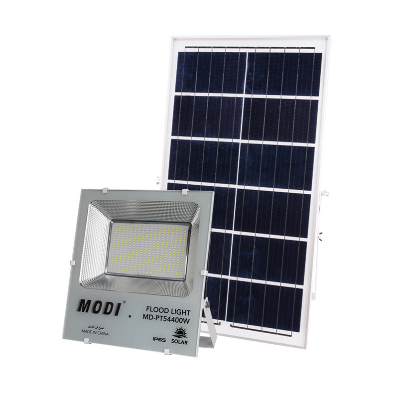 Solar flood light for outdoor road