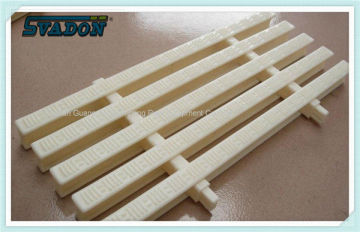 Swimming pool plastic floor grating