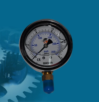 Hydraulic pressure gauge connector for CNC machine tools