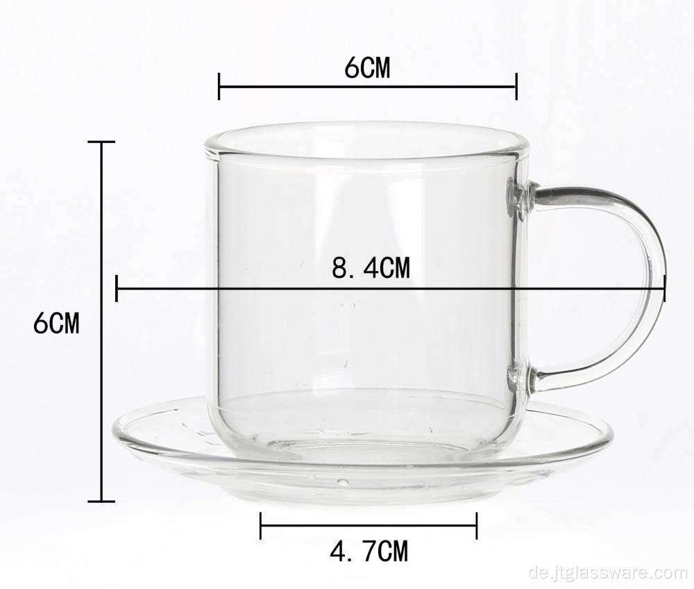 einwandige kleine Teetasse aus Glas mit Untertasse