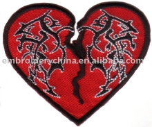 embroidery broken heart patch for unique garment accessories
